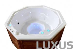 Luxus акриловая горячая ванна