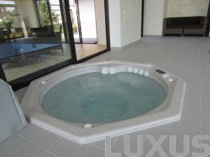 Luxus спа бассейн OCTA 2100 x 950mm/1000l - Sierra Graniit